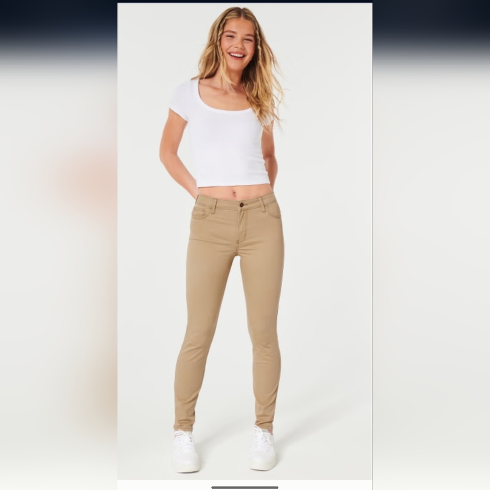 Hollister🌞Soft Stretch Khaki Pant